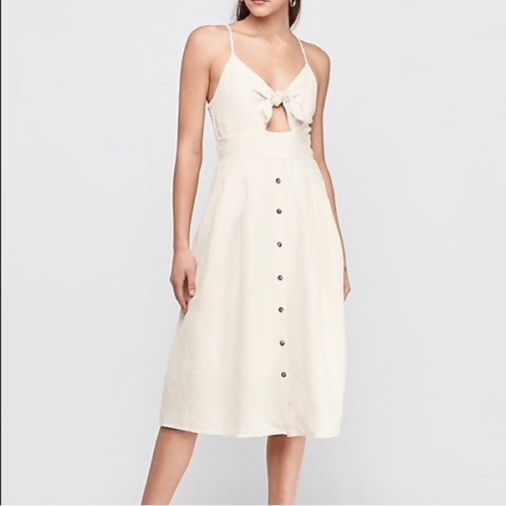 Dress - Picture 4 of 5